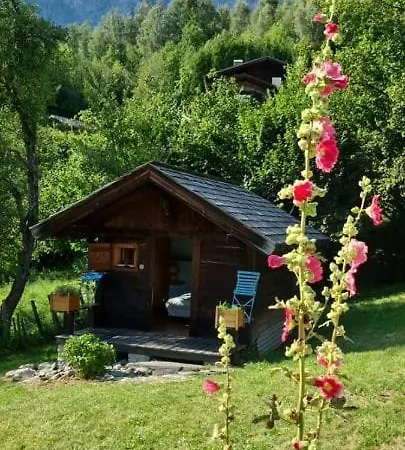 Petit Mazot Savoyard بيت خشبي